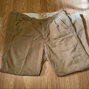 Hollister khaki pants size 32x30